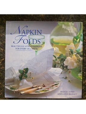 💥4 for $25💥 Napkin Folds Hardcover Book